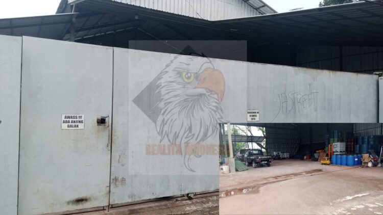 PABRIK CAT DIDUGA TAK BERIZIN DI JONGGOL, CEMARI LINGKUNGAN DAN LANGGAR ATURAN!